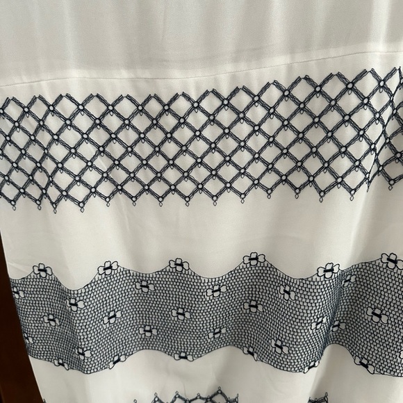 Ann Taylor Elegant women’s blouse. - Picture 5 of 8